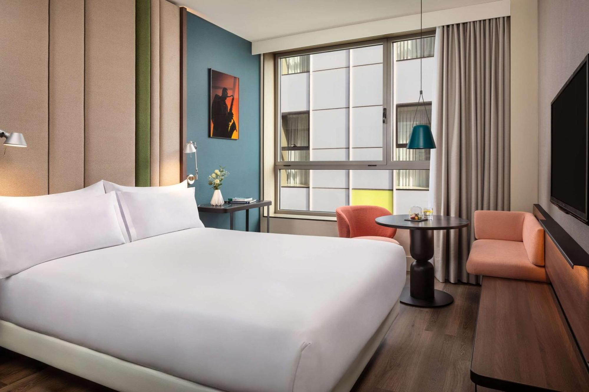 Nh Barcelona Diagonal Center Hotel Exterior photo
